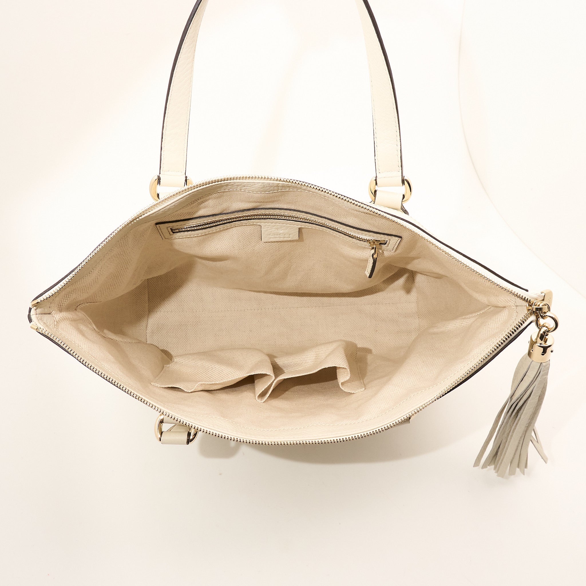Gucci Soho Top Handle Bag Off White