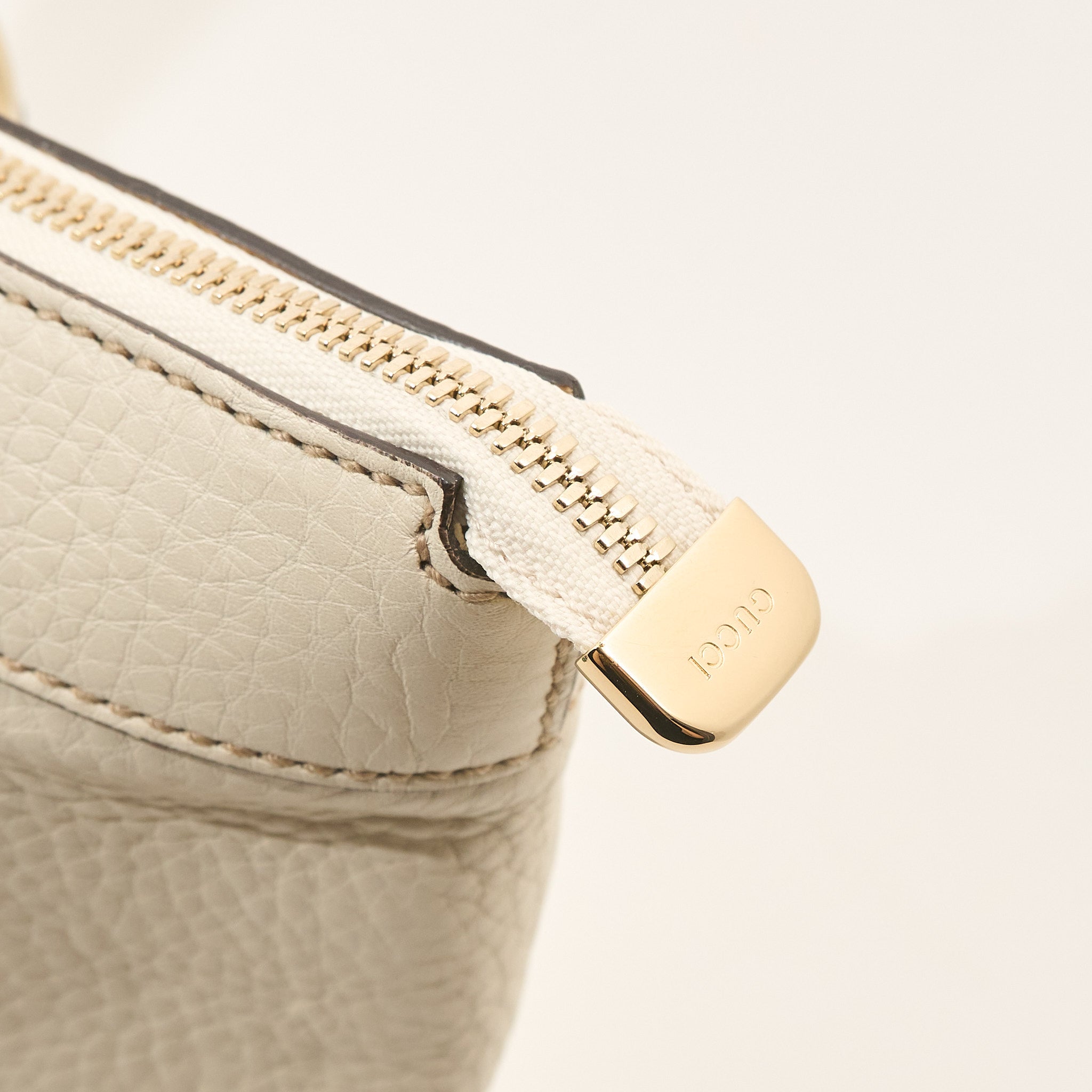 Gucci Soho Top Handle Bag Off White
