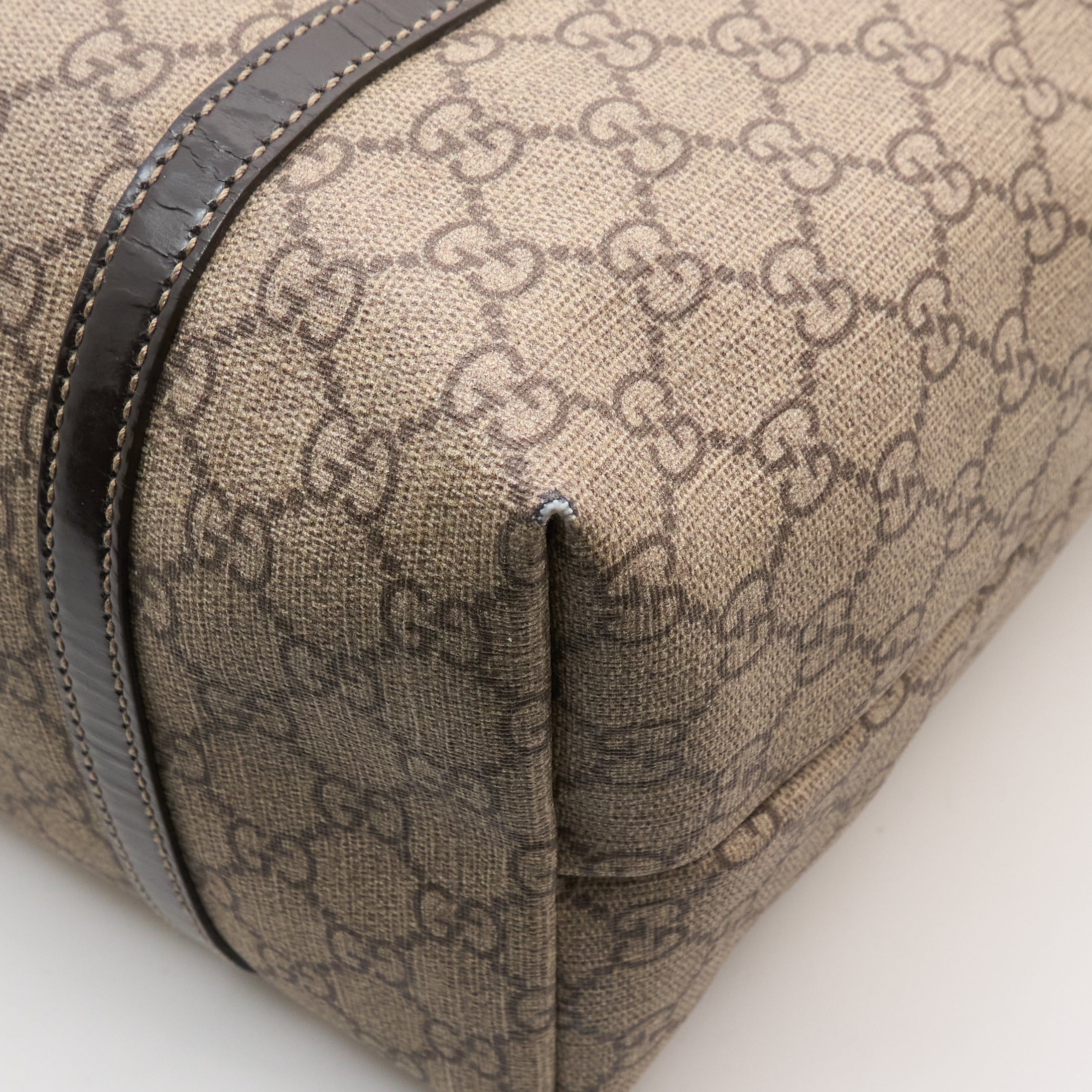 Gucci GG Supreme Tattoo Heart Tote