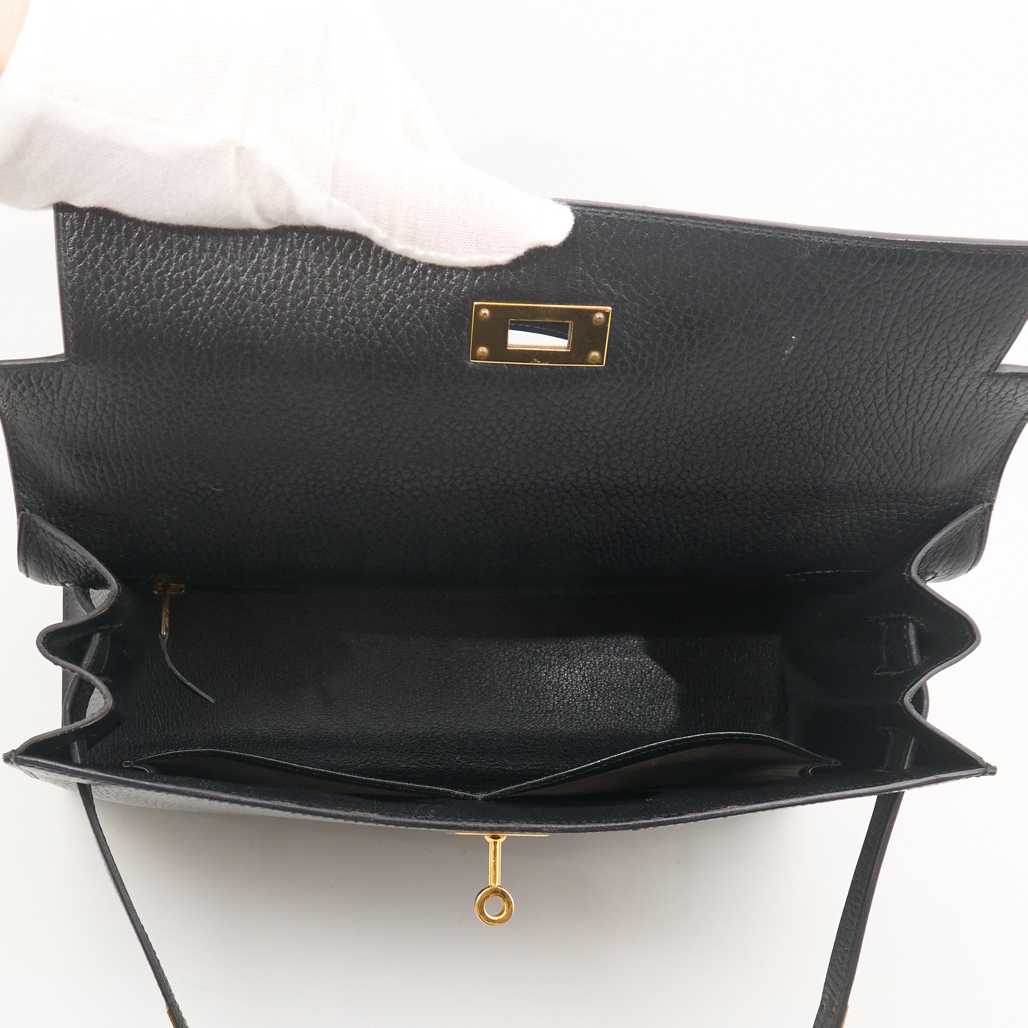 Hermes Kelly 32 Black GHW Circle Stamp Z (1996)
