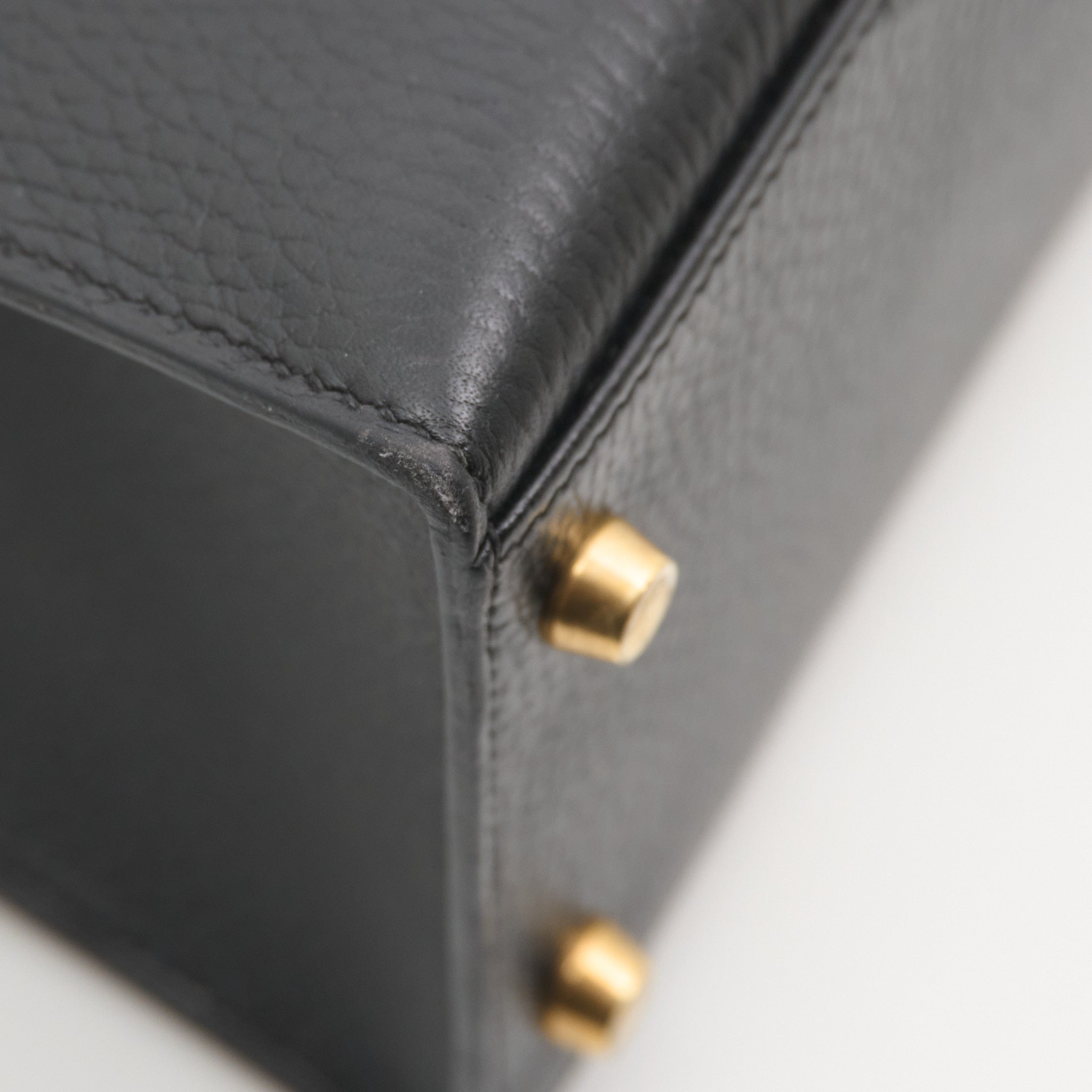 Hermes Kelly 32 Black GHW Circle Stamp Z (1996)