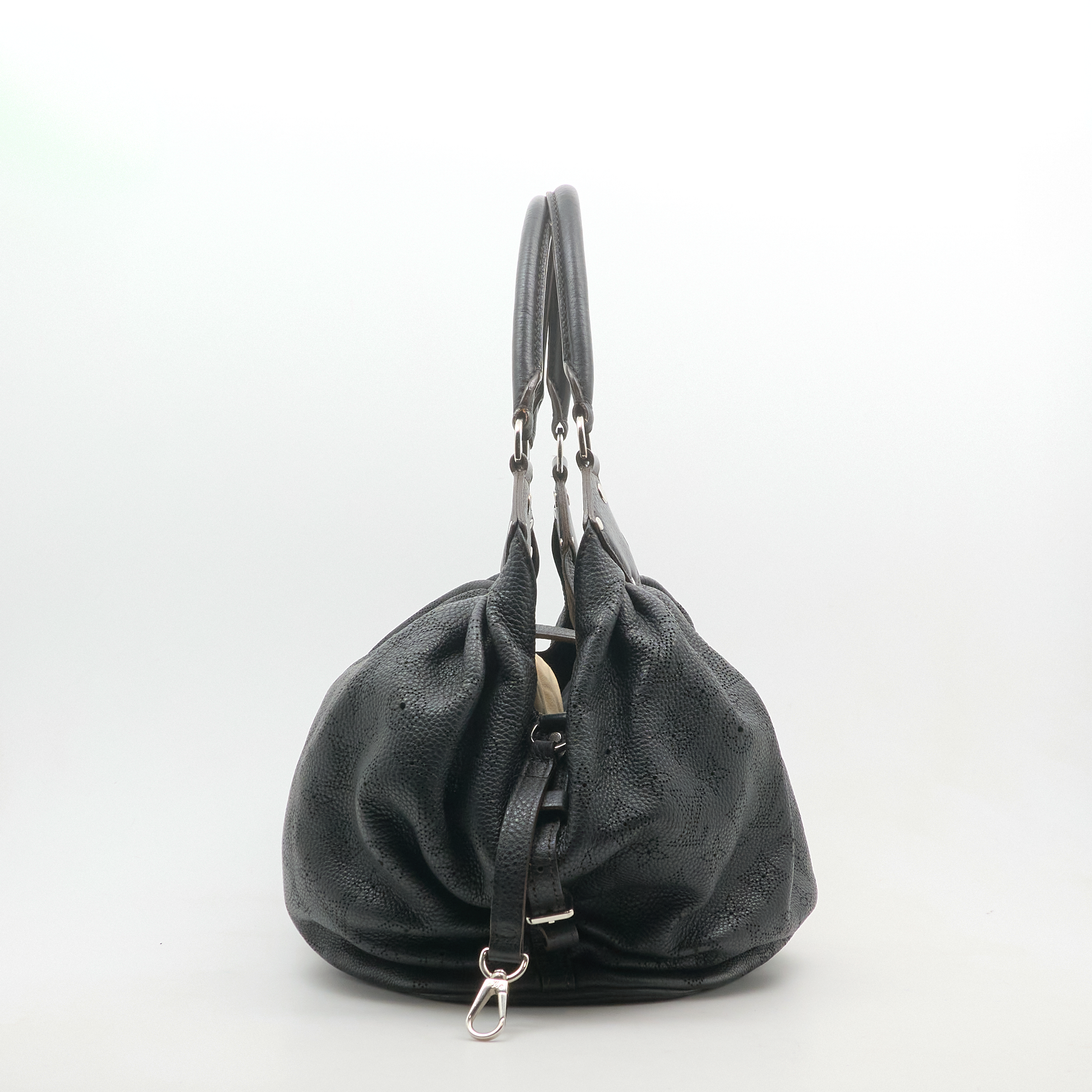 Louis Vuitton Black Mahina Hobo shoulder Bag