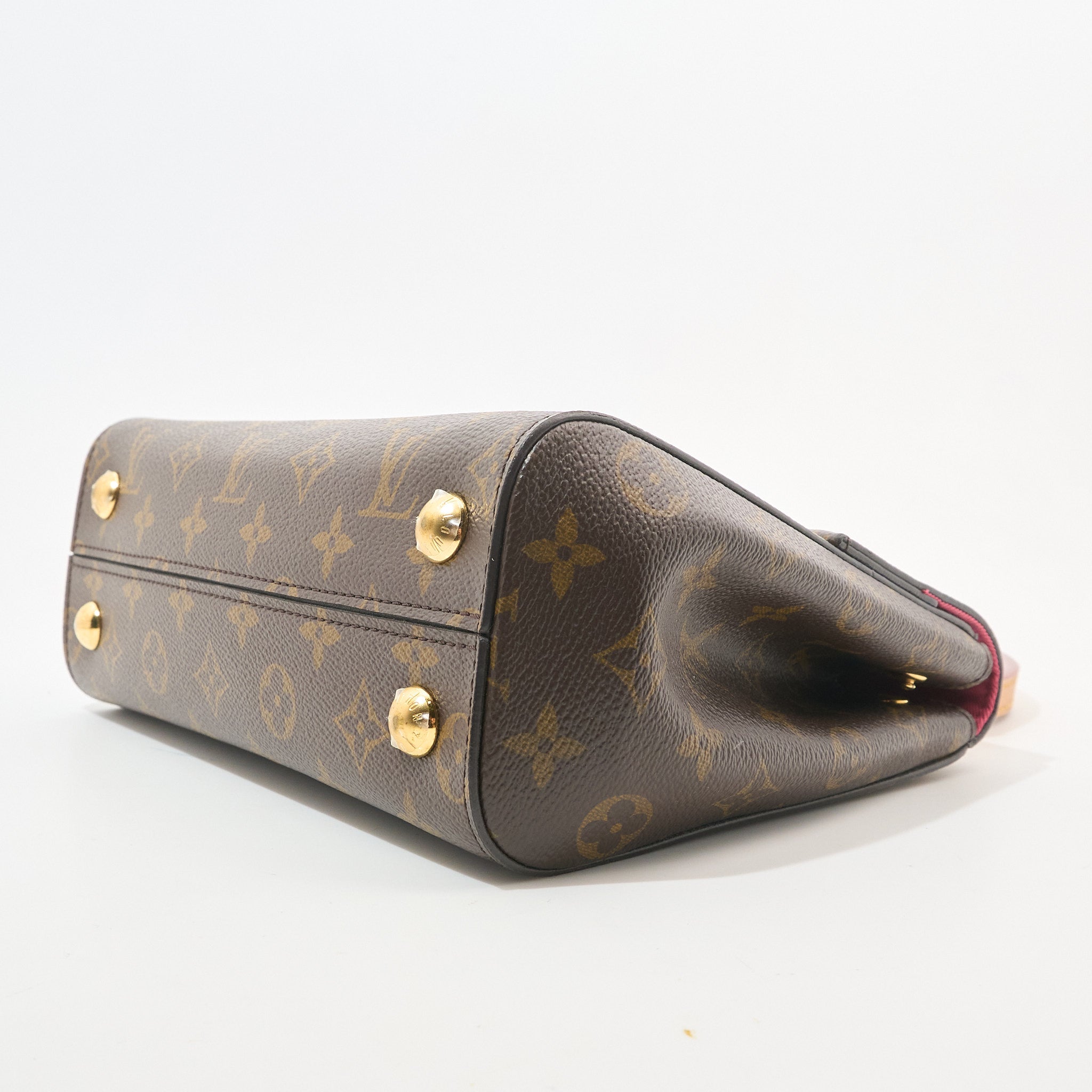Louis Vuitton Cluny Monogram Handbag