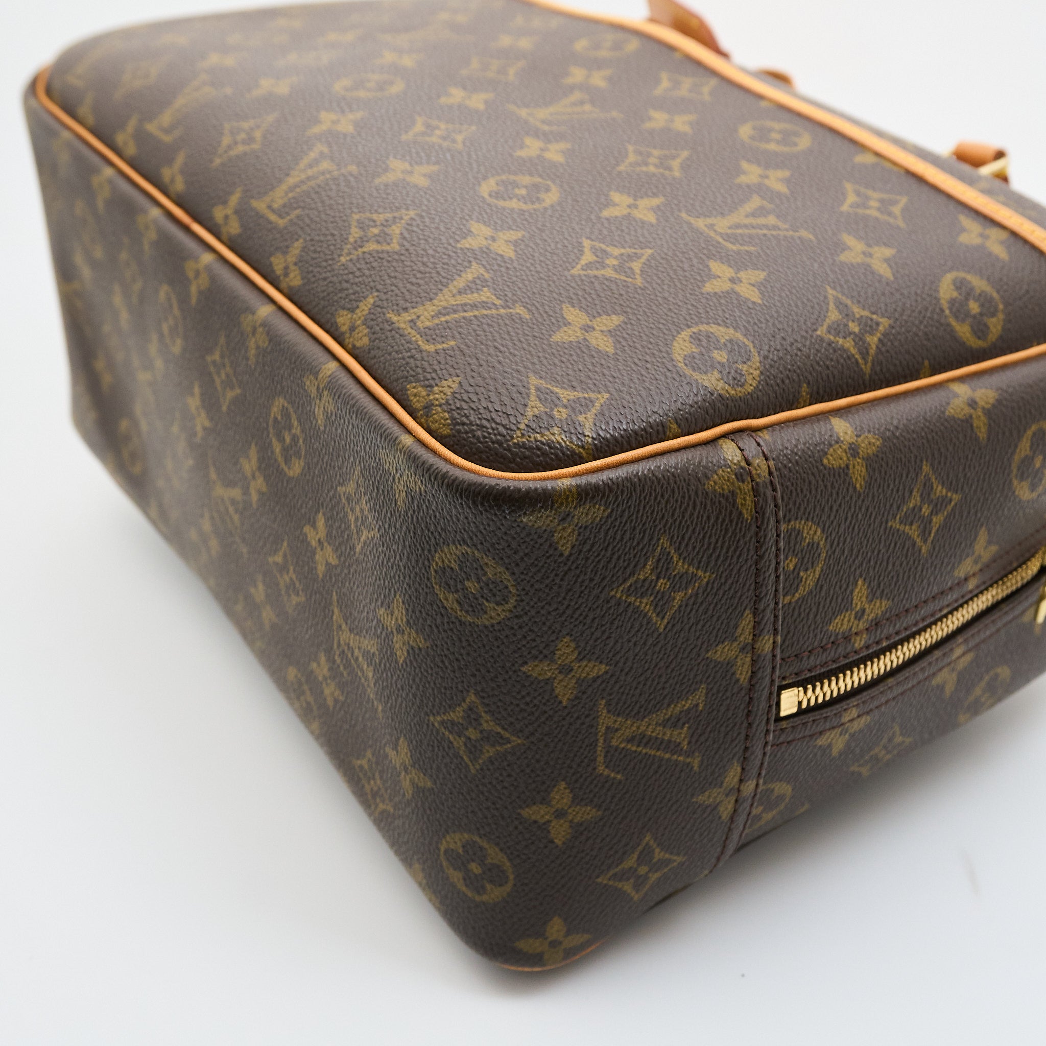 Louis Vuitton Deauville Monogram Bowling Bag