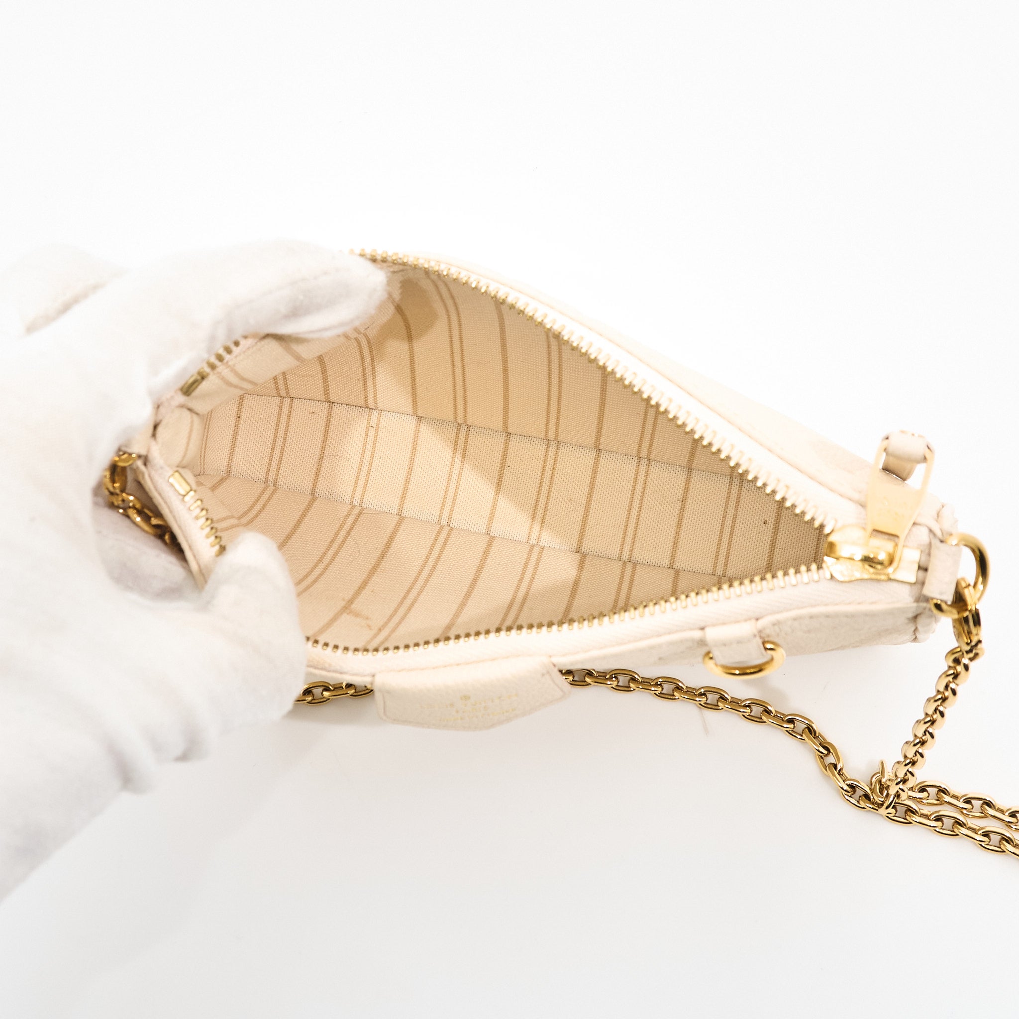 Louis Vuitton Easy Pouch On Strap