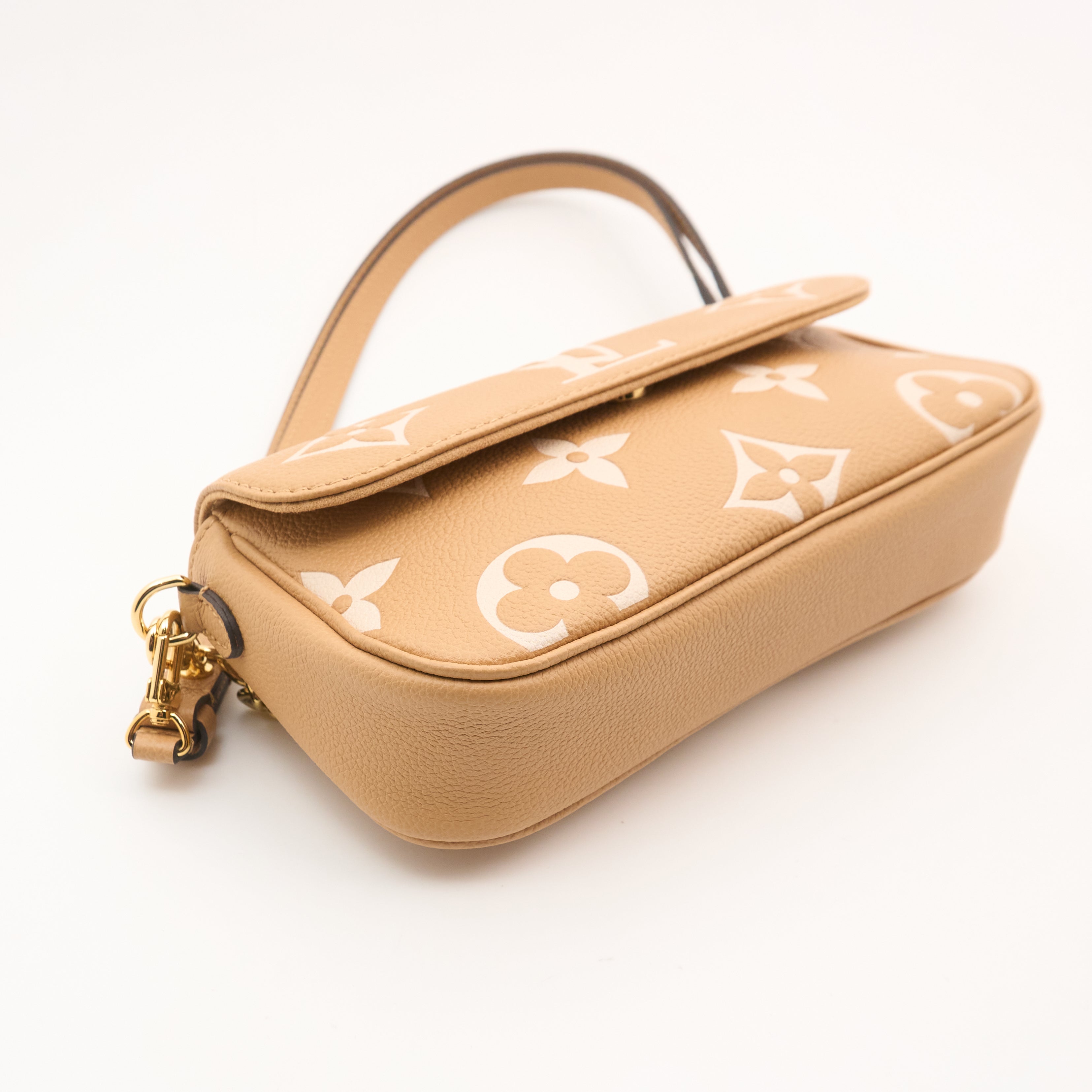 Louis Vuitton Ivy Wallet On Chain Bag