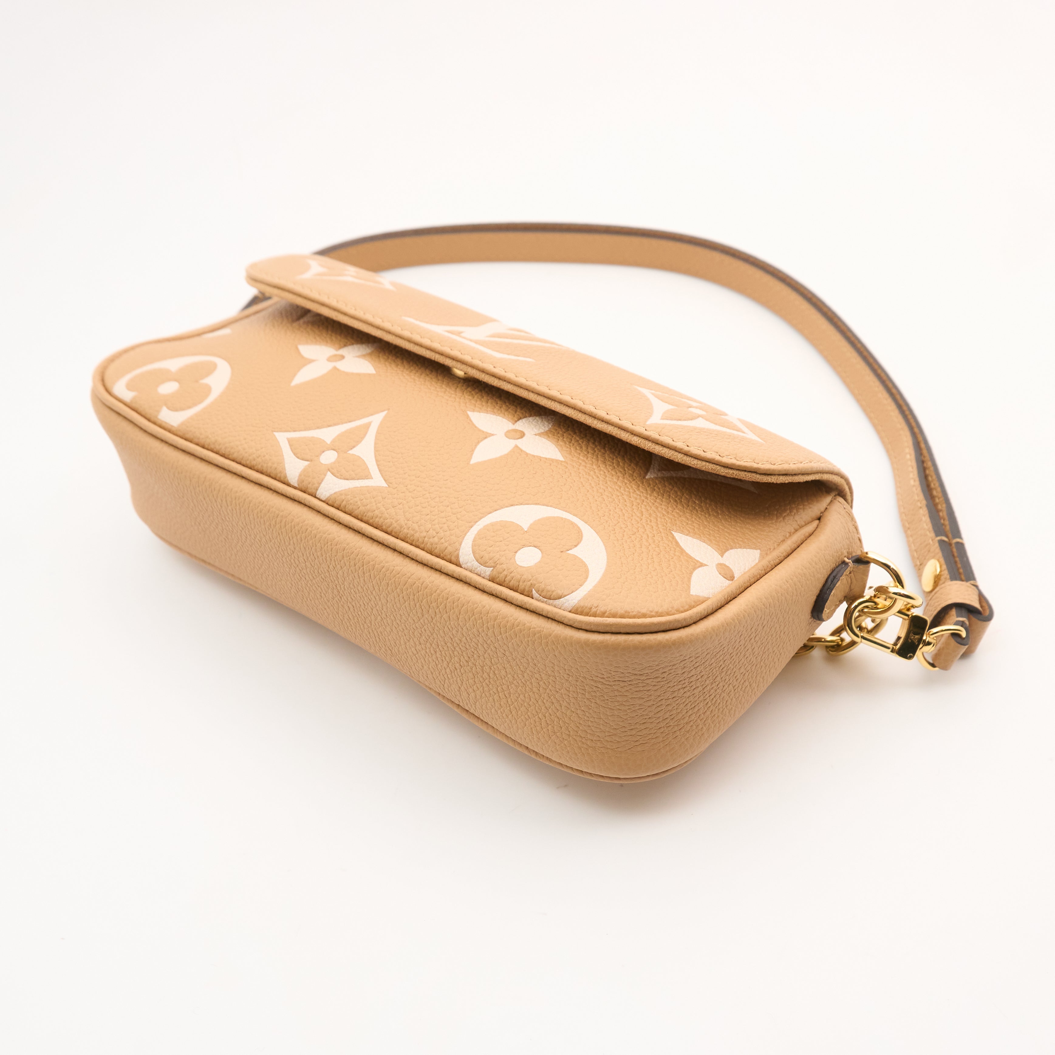 Louis Vuitton Ivy Wallet On Chain Bag