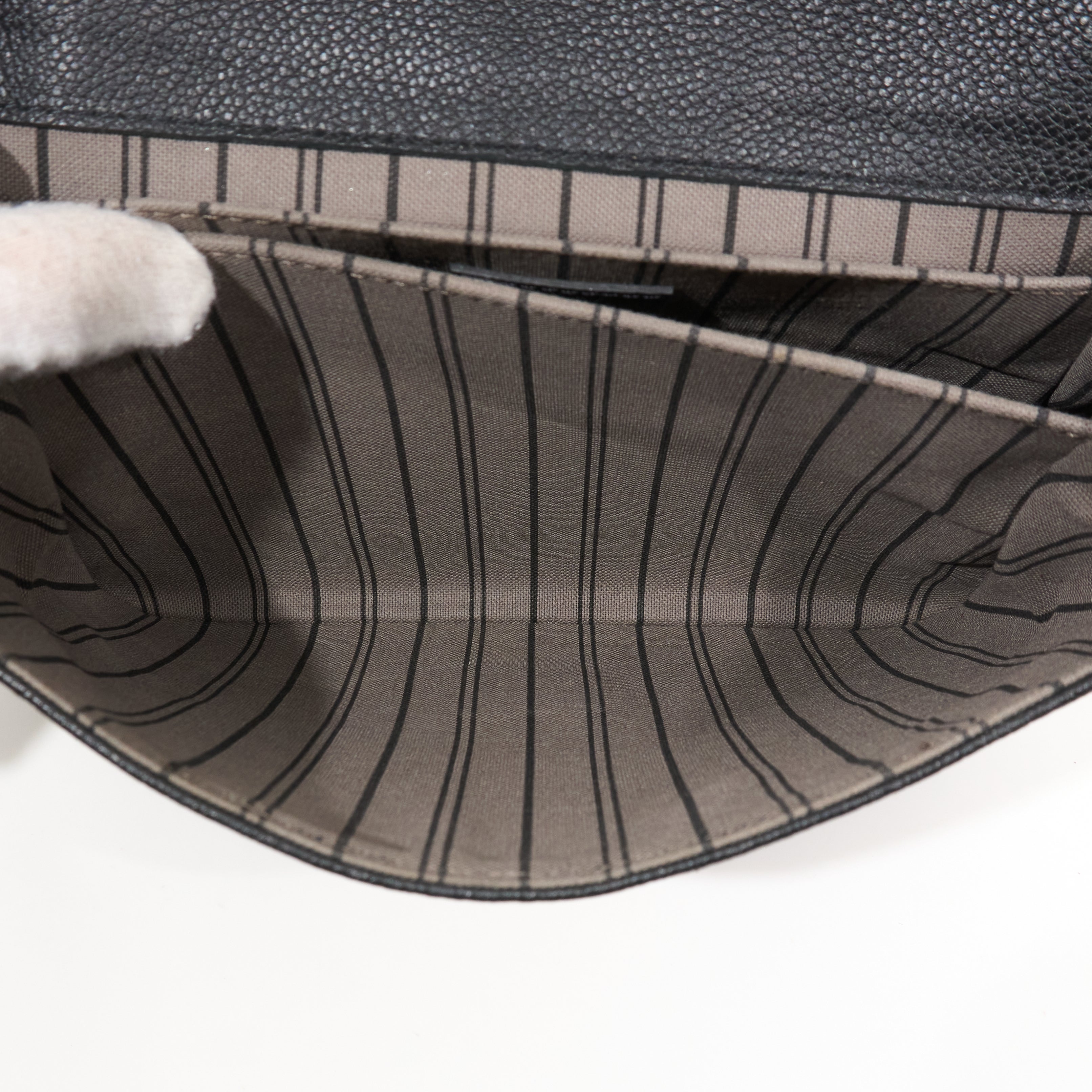 Louis Vuitton Pochette Metis Black Empreinte Leather Bag
