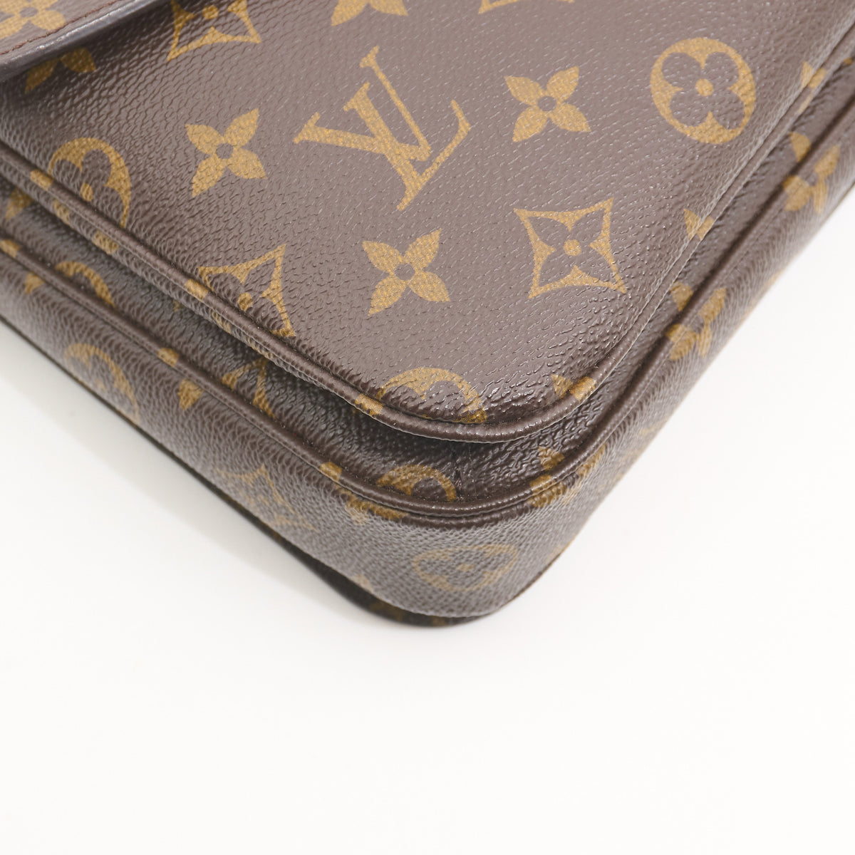 Louis Vuitton Monogram Pochette Metis