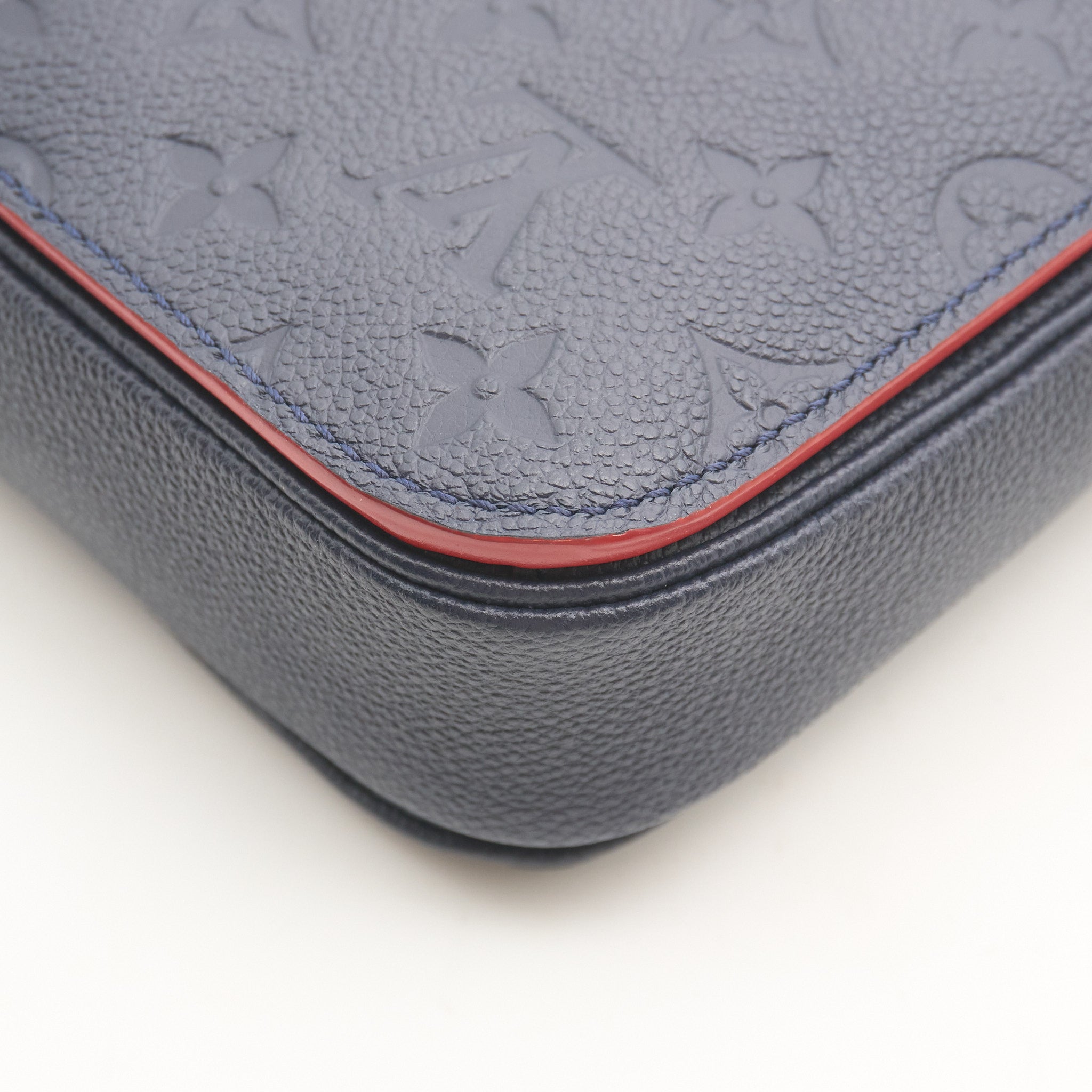 Louis Vuitton Metis Marine Rouge Empreinte Leather