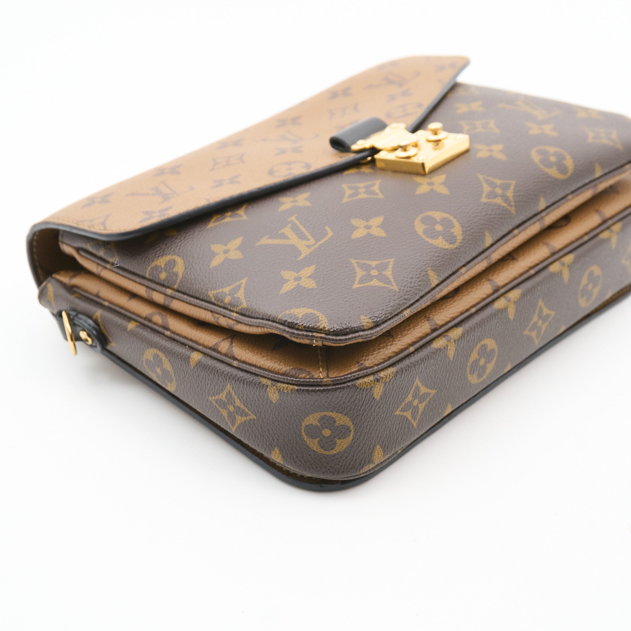 Louis Vuitton Metis Monogram Reverse