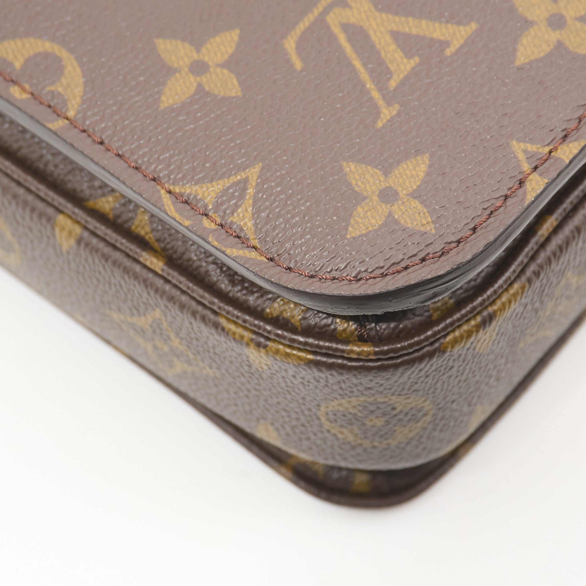 Louis Vuitton Monogram Pochette Metis