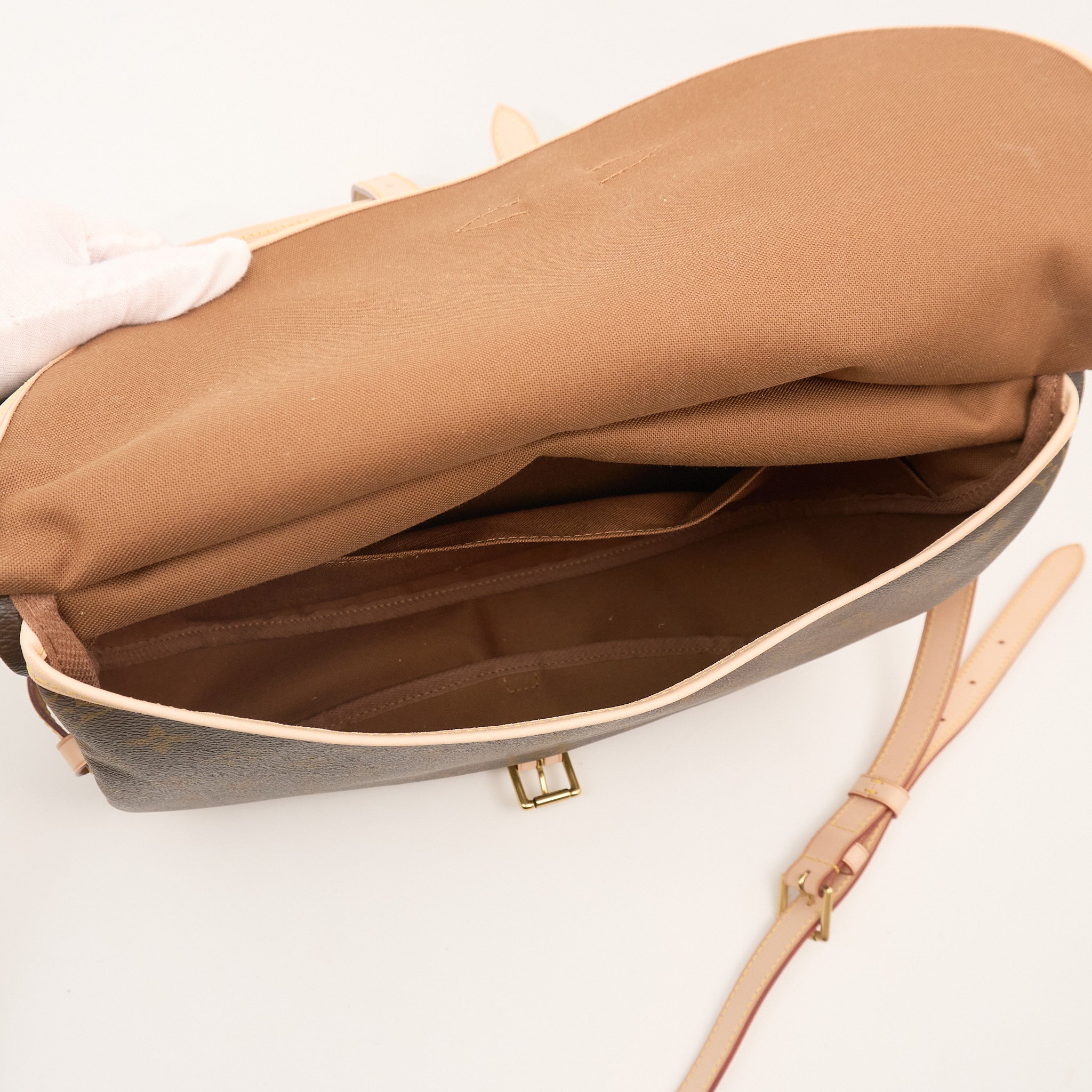Louis Vuitton Monogram Saumur 30 Messenger Bag