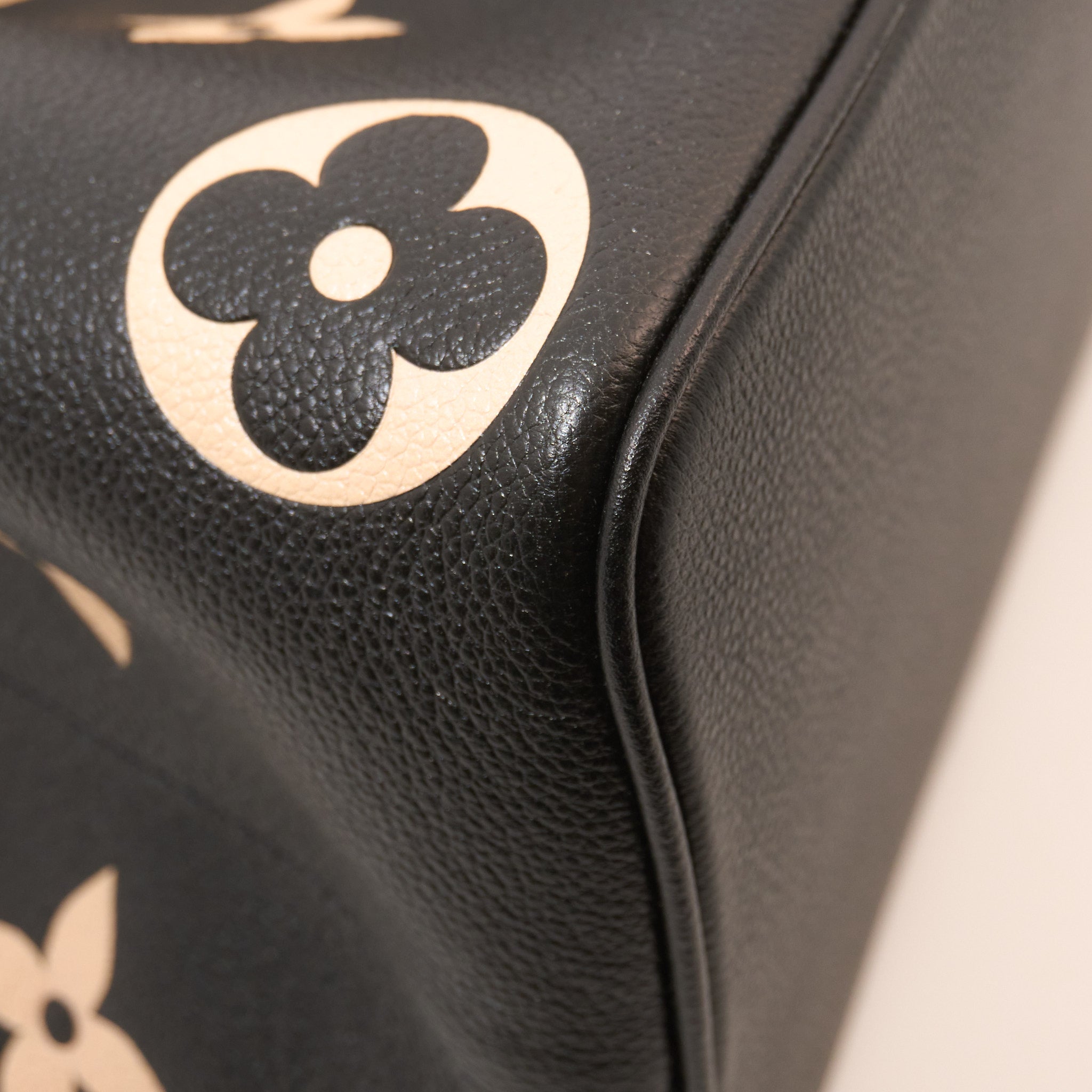Louis Vuitton Neo Noe MM