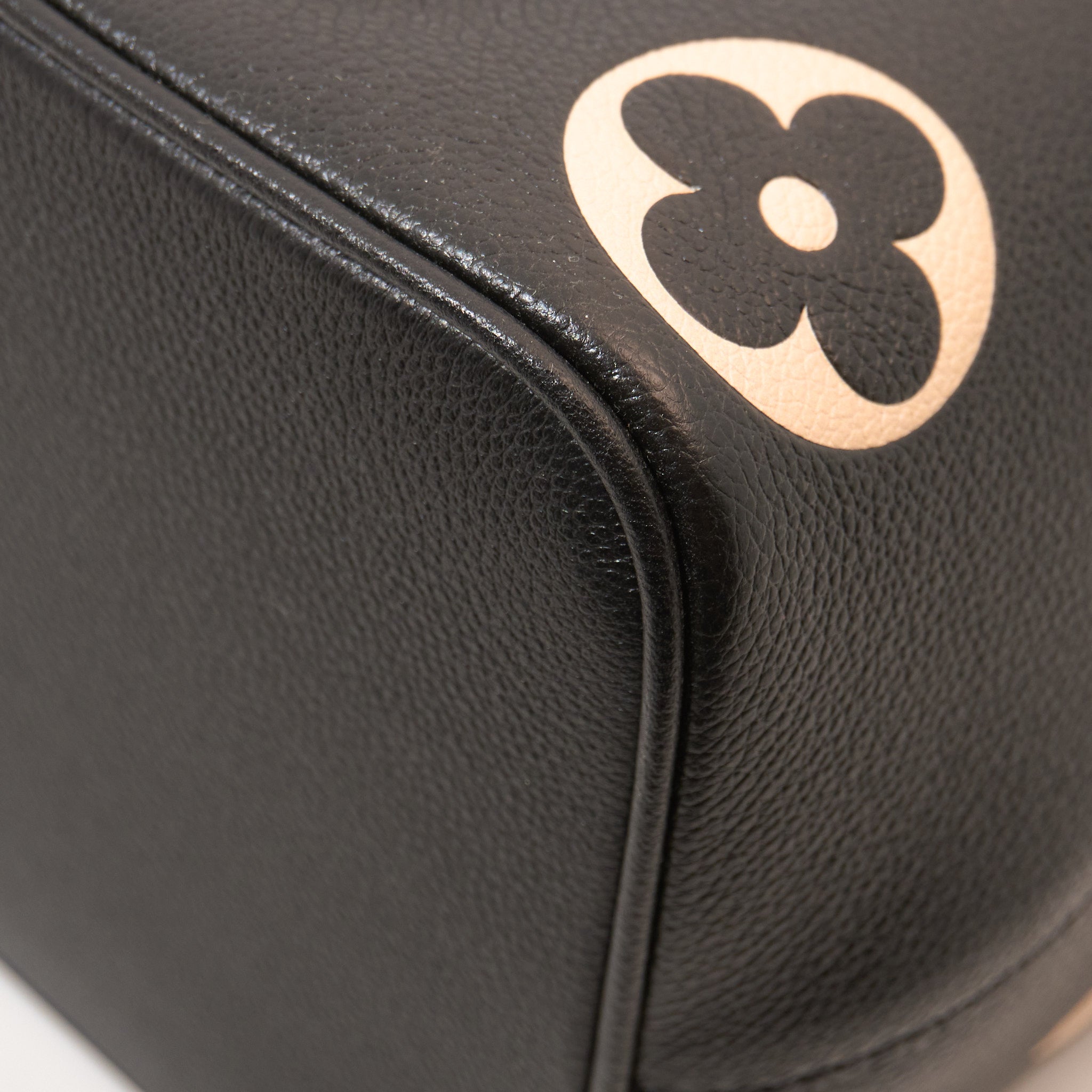 Louis Vuitton Neo Noe MM