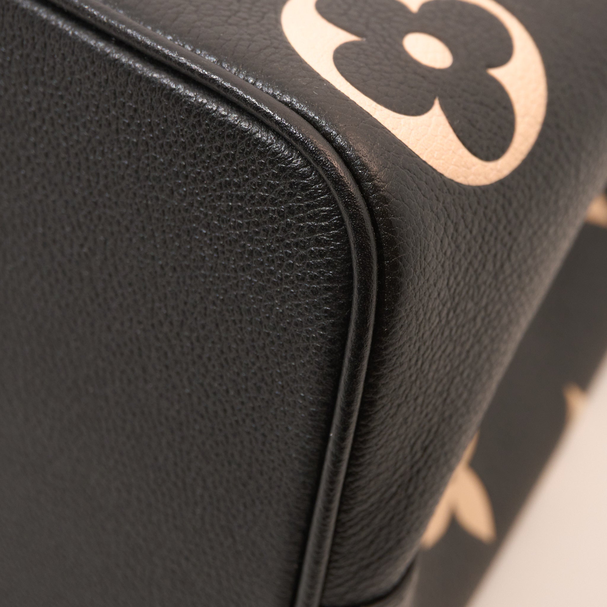 Louis Vuitton Neo Noe MM