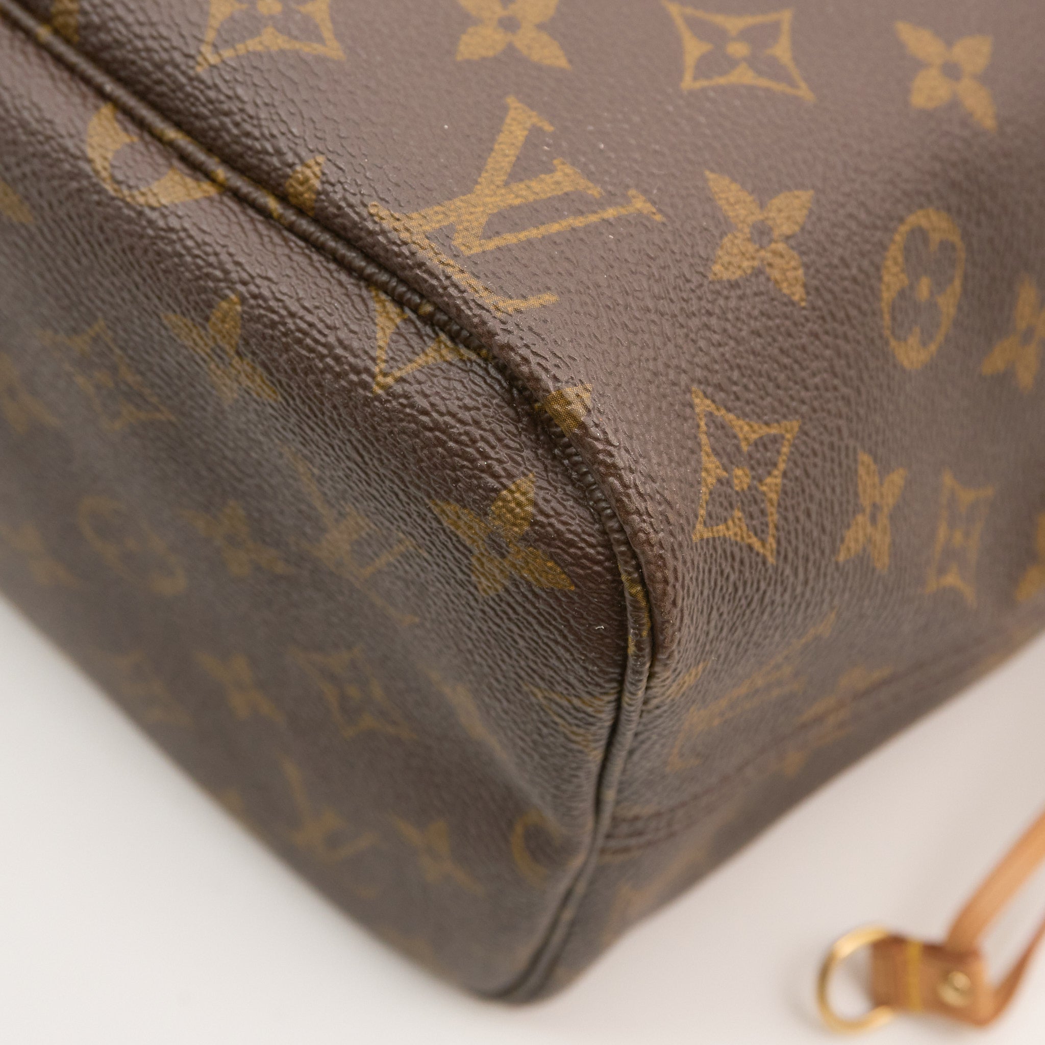 Louis Vuitton Monogram Neverfull MM Bag