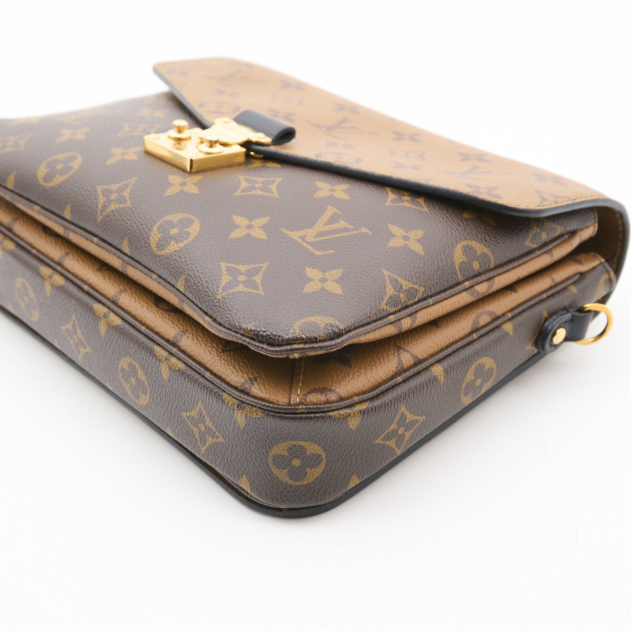 Louis Vuitton Pochette Metis Monogram Reverse
