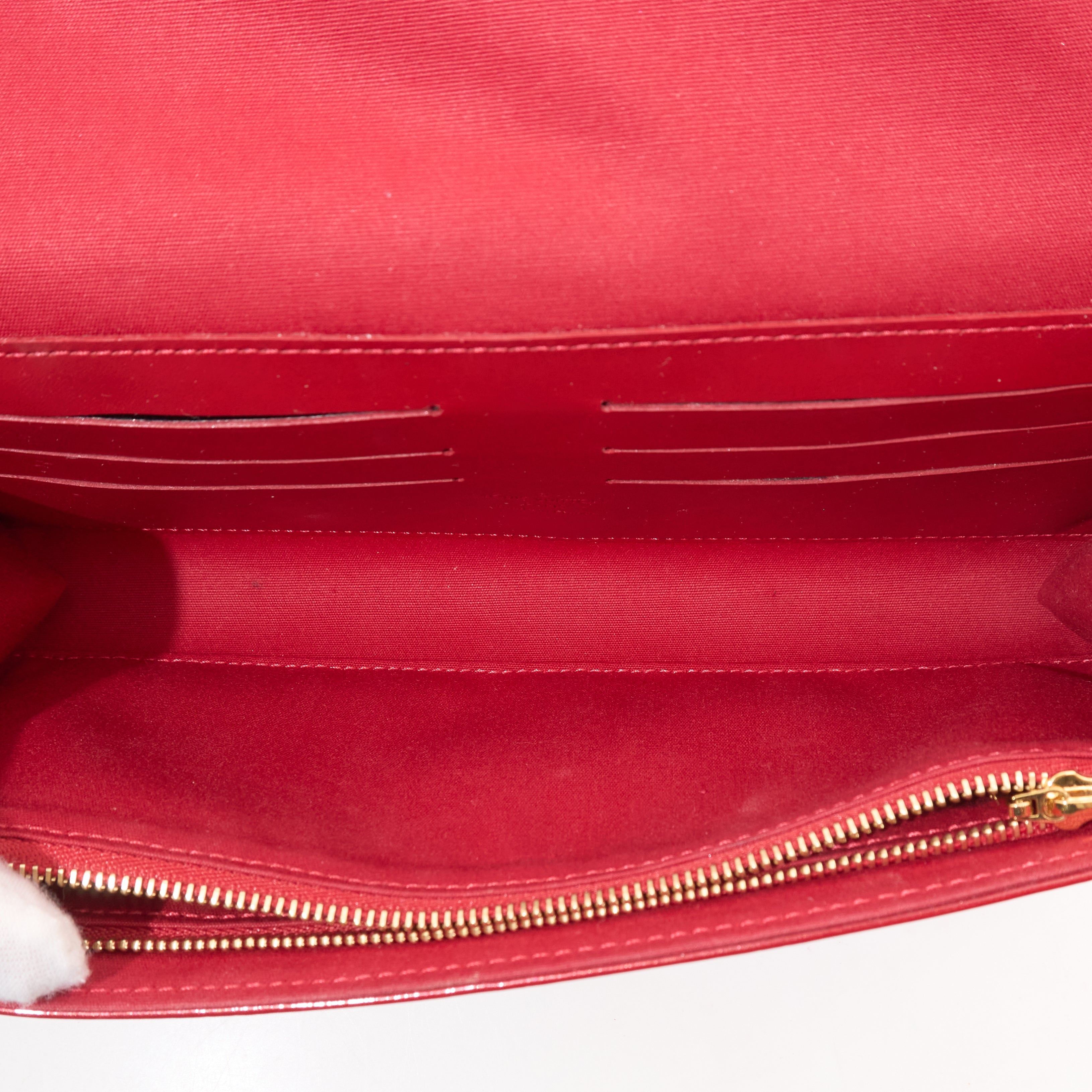 Louis Vuitton Red Vernis Crossbody Clutch Bag