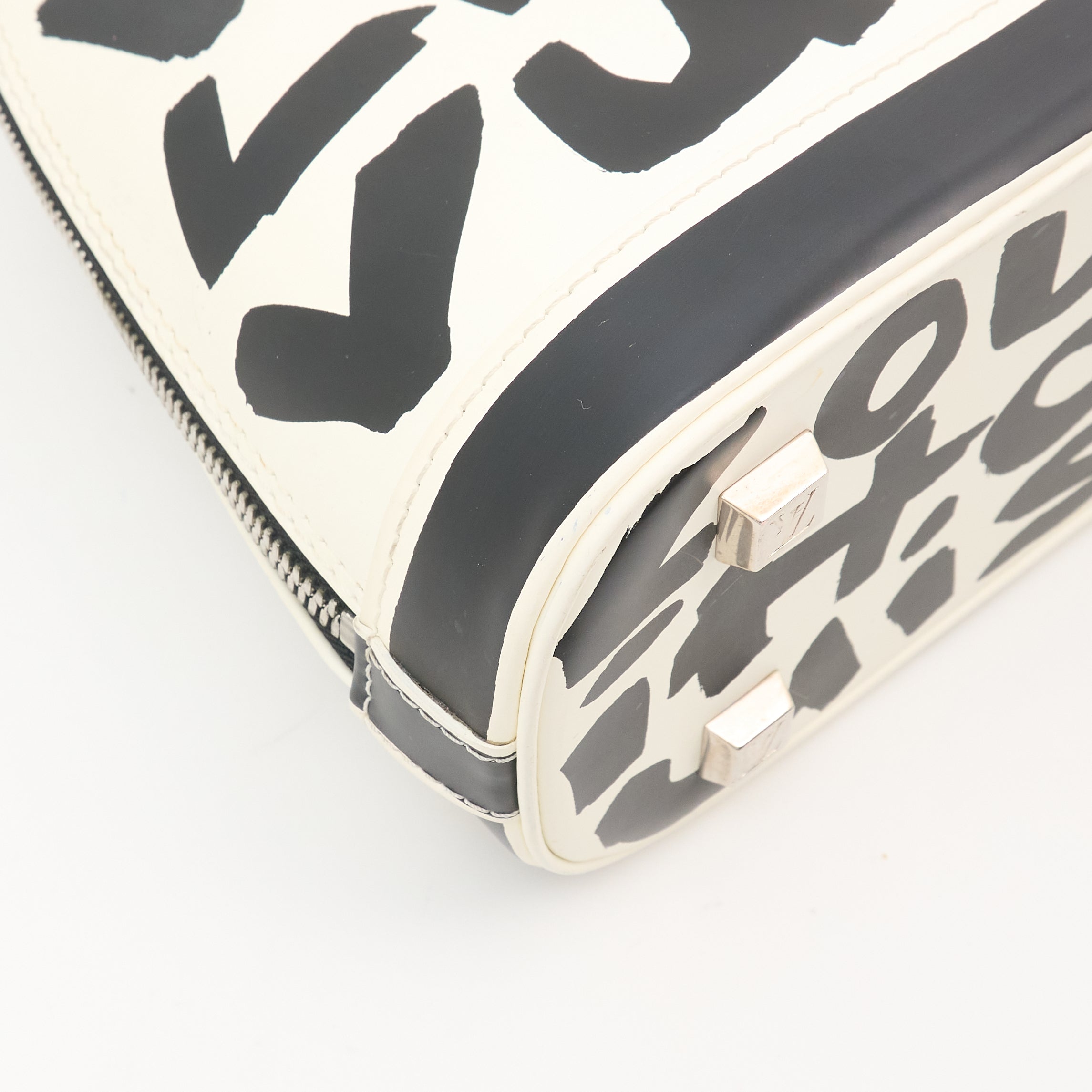 Louis Vuitton Alma MM Stephen Sprouse Graffiti