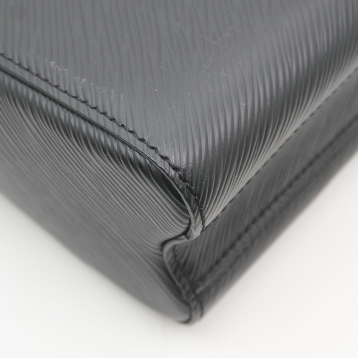 Louis Vuitton Twist MM Black Epi Bag