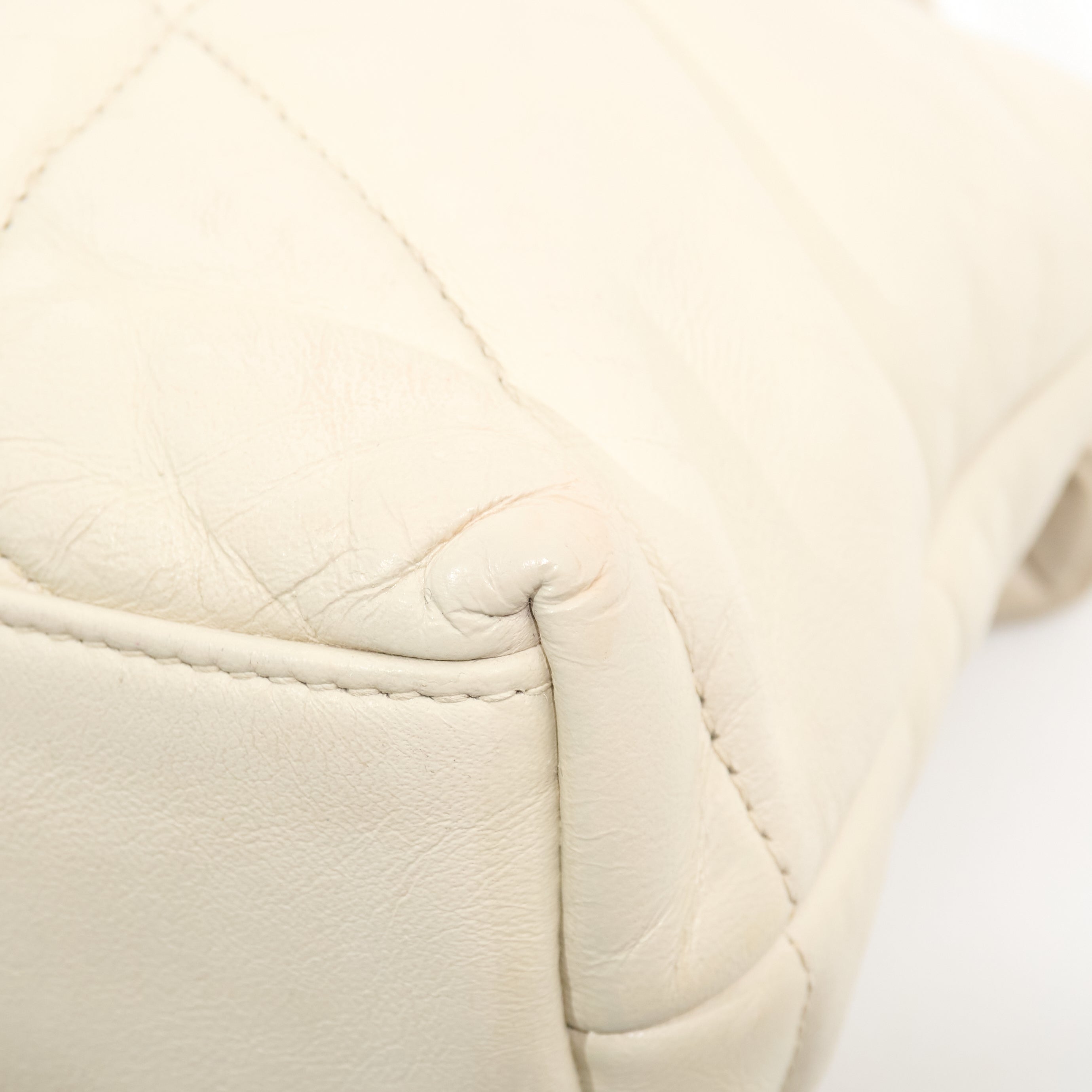 Saint Laurent Lou Lou Toy Puffa Chalk White