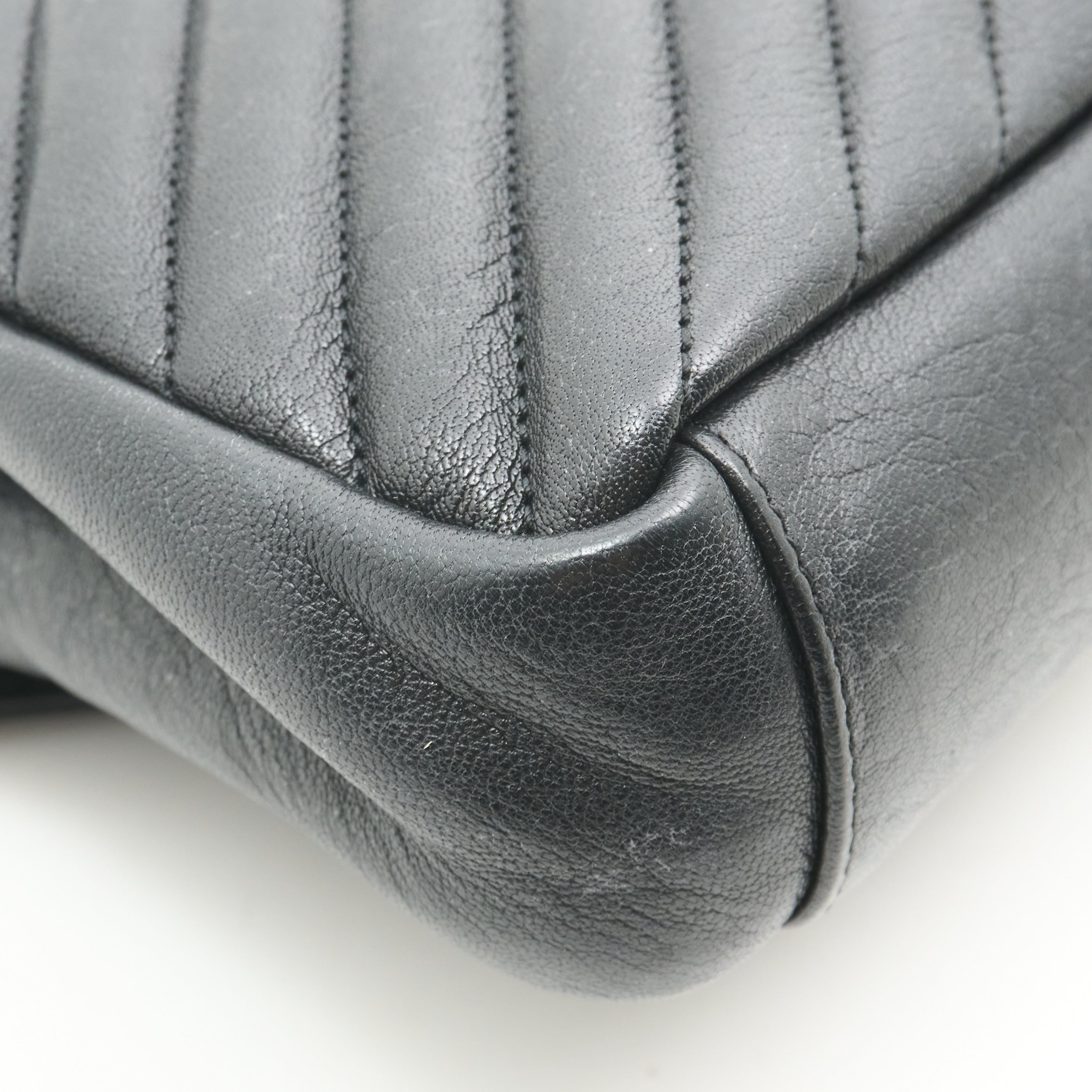 Saint Laurent College Bag In Quilted Black Leather