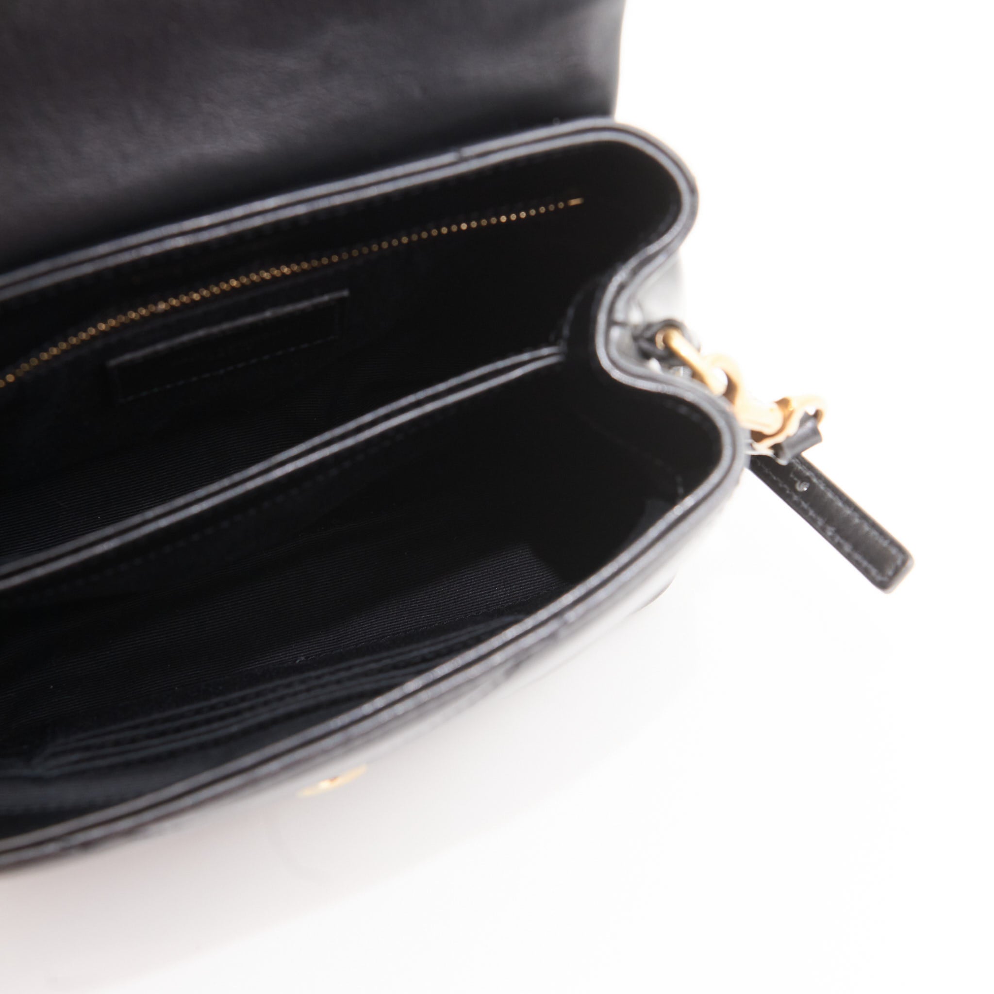 Saint Laurent Leather Toy Lou Lou in Black