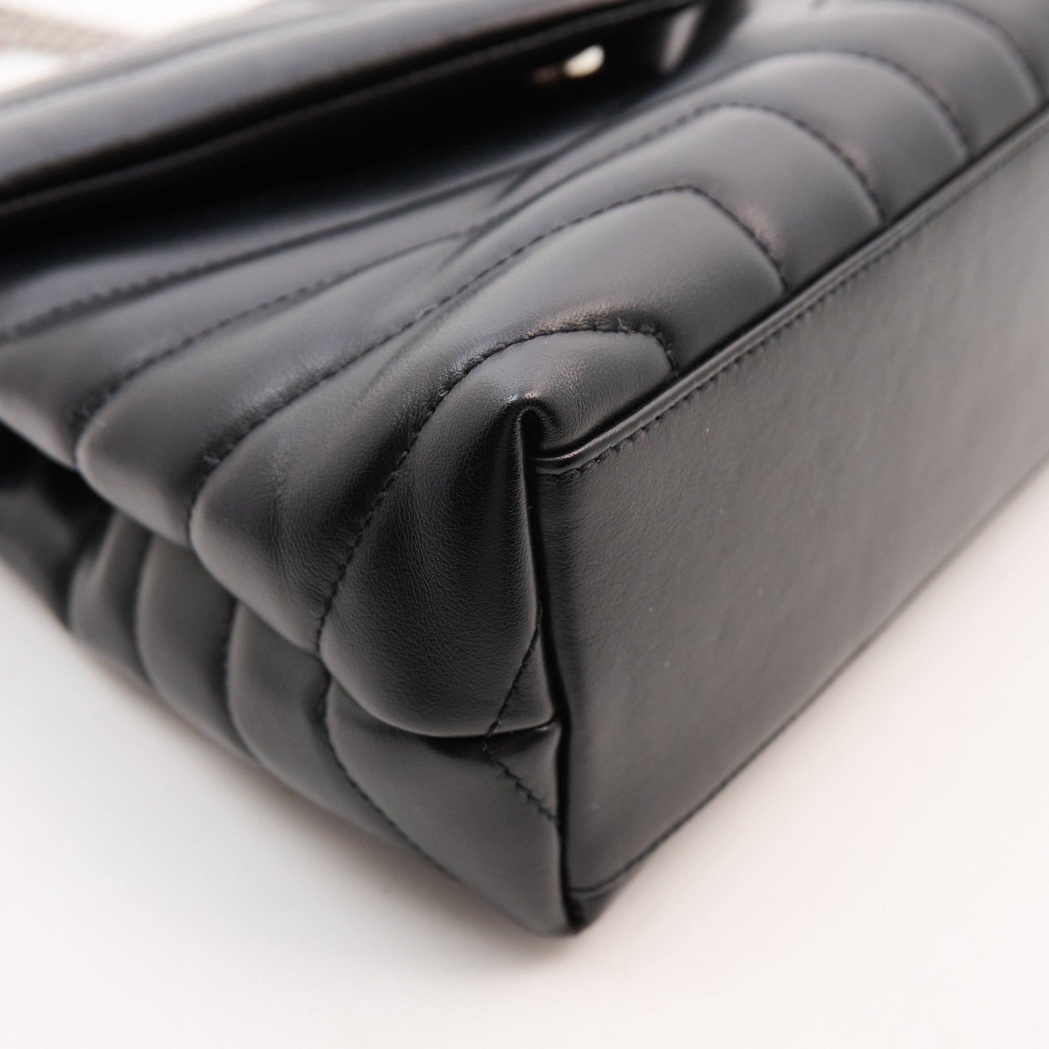 Saint Laurent LouLou Bag Black