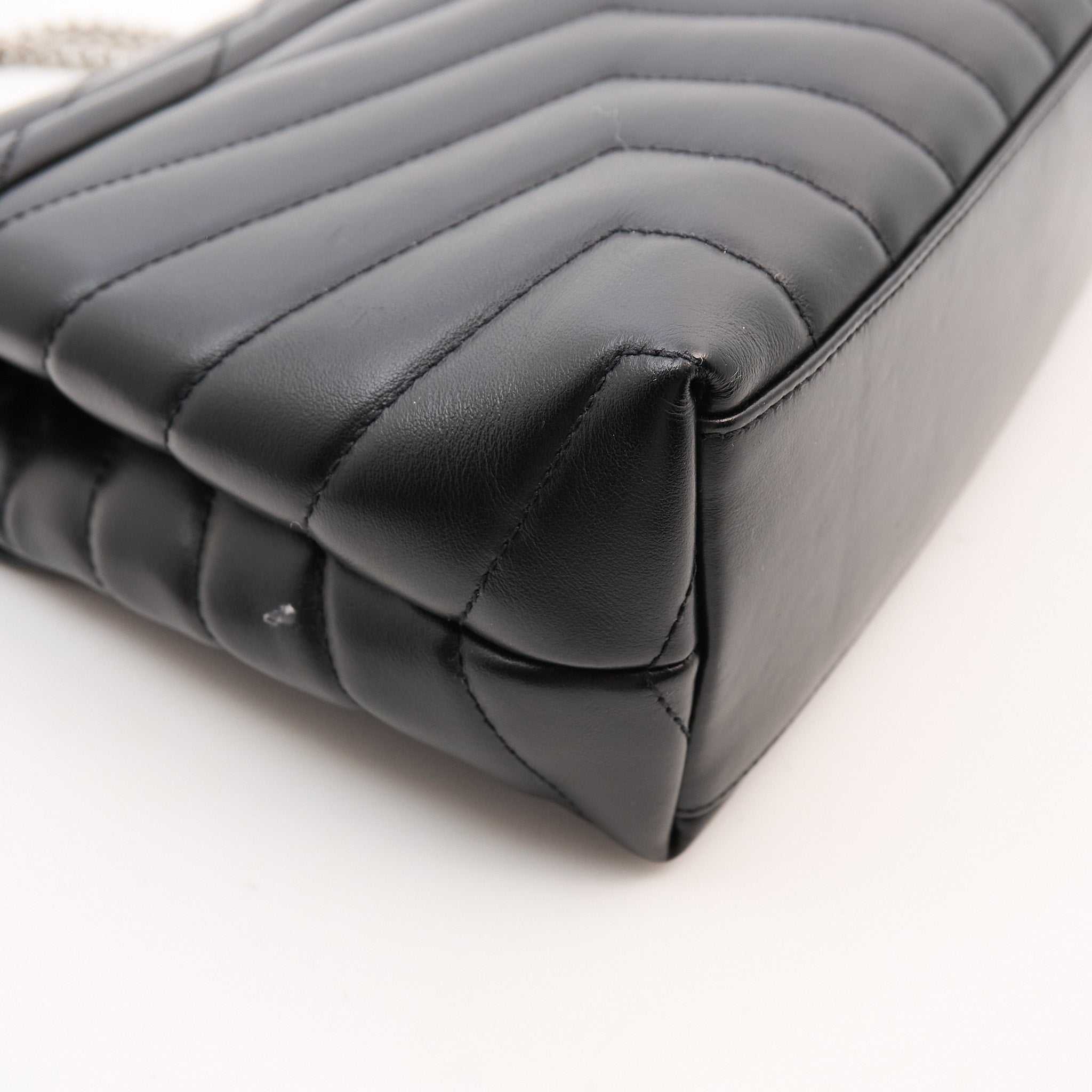 Saint Laurent LouLou Bag Black