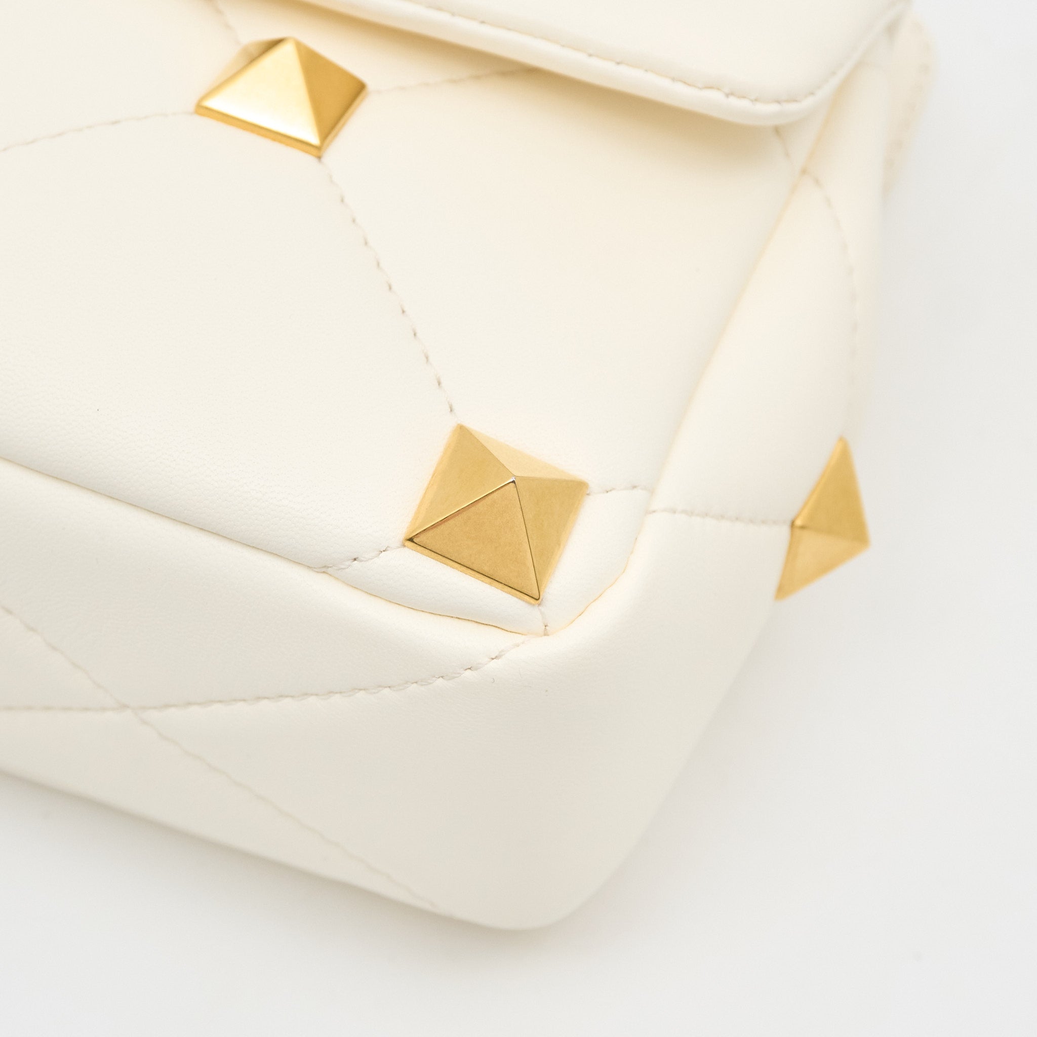 Valentino Garavani Roman Rockstud Bag in White Nappa Leather